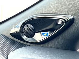 【JBLサウンドシステム】高度なチューニング能力が搭載されており、高音質な音楽をお楽しみいただけJBL