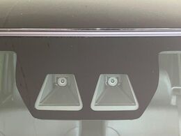 【スマートアシスト】走行中に前方の車両等を認識し、衝突しそうな時は警報とブレーキで衝突回避と被害軽減をアシスト。より安全にドライブをお楽しみいただけます。