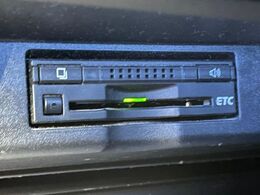 【ETC】高速道路の料金所をストレスなく通過！話題のスポットやサービスエリアに多い「スマートIC」利用時は必須のアイテムです。当店でセットアップを実施、ご納車当日からすぐにご利用いただけます！