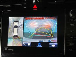 【パノラミックビューモニター】専用のカメラにより、上から見下ろしたような視点で360度クルマの周囲を確認することができます☆死角部分も確認しやすく、狭い場所での切り返しや駐車もスムーズに行えます。