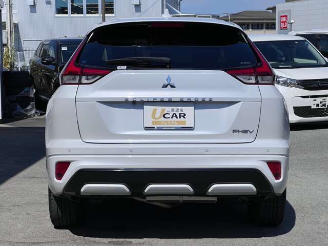 【安心の徹底クリーニング】エンジンルーム・シート下など、見えにくい部分までしっかりと清掃を実施！気になる臭いもしっかり洗浄しています♪気持ちの良い車選びをお約束します♪