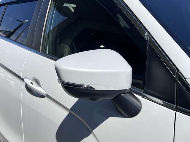 【ウインカー付きドアミラー】バイクとの事故防止になります☆小さいところまで気を配ったデザインです☆