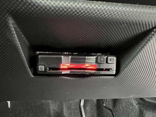 高速道路を利用する際にあればうれしいETC車載器装備してます♪