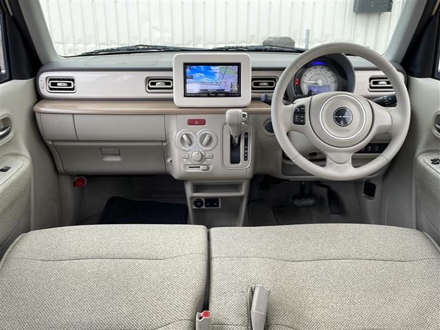 【インパネ全体】全方位で視界が広く、高い目線で運転もしやすいです！