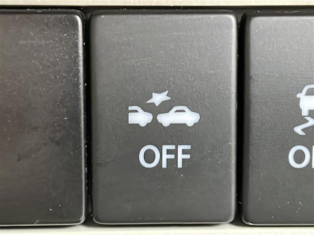 【　衝突被害軽減ブレーキ　】衝突軽減ブレーキ付き♪誤操作で万が一、前方の車に衝突しそうになった際に自動でブレーキが作動し衝突の被害を軽減します！