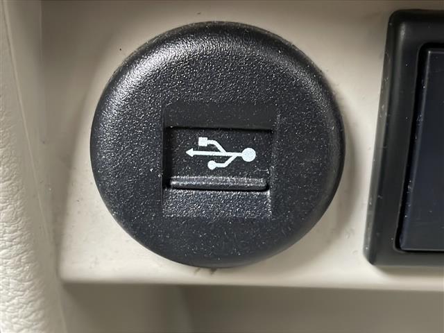 【運転席操作部】快適なドライブを楽しむための機能が装備されています！運転席から触れるので、使いやすいです！除菌プランいれていただくと、さらに清潔で安心していただけます！