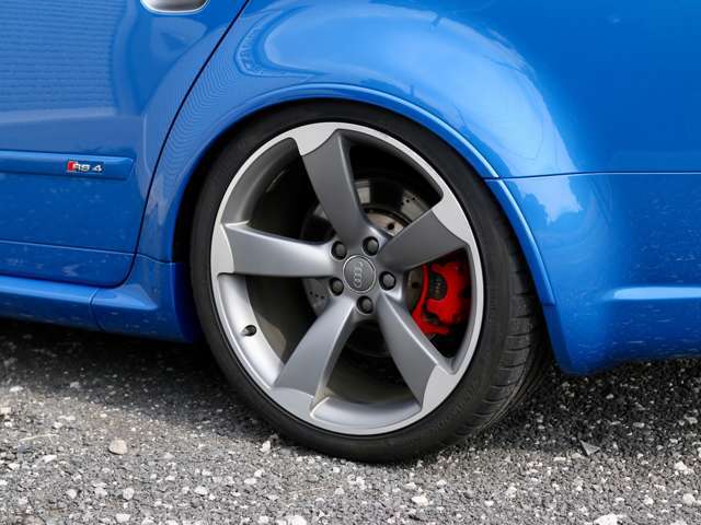 RS5純正20インチホイール。