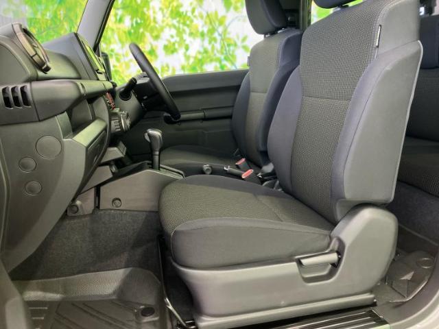 WECARSでは各商談席に大型モニターをご用意しております！見やすい大画面でゆったりと全国の在庫をご覧いただけます！是非ご来店お待ちしております！