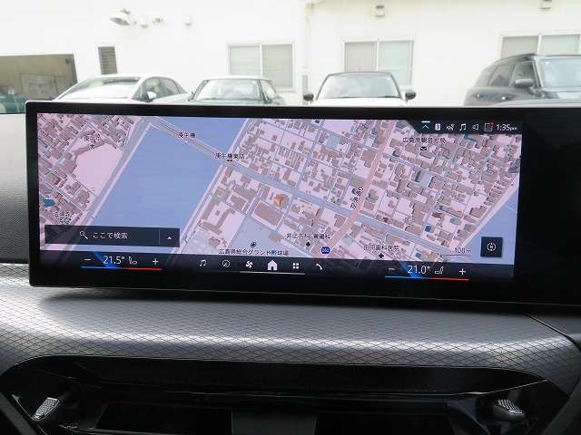 ◆iDriveを装備。操作系統をディスプレイから独立させることで、人間工学に基づいた最適な運転環境を実現しております。◆