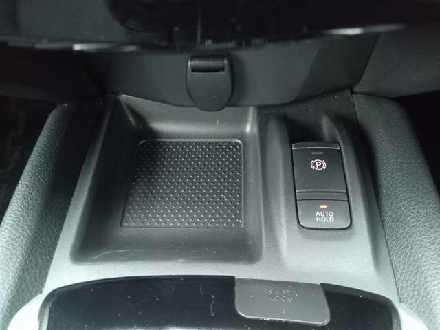 充実装備！【電動パーキング機能】【オートブレーキホールド機能】