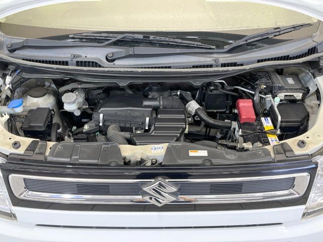 親切・丁寧な専門メカニックスタッフが応対！・車検・点検整備・事故等の修理などアフターサービスも安心。お車のカスタマイズもネクステージのサービススタッフまでご相談ください！