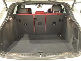 LIBERALAは、輸入車選びの新たなスタイルを提案するインポート・セレクト・ブランドです。オーナー様となる方がクルマから直接感じる感性を第一にした、最良の一台との出会いをコーディネートいたします。