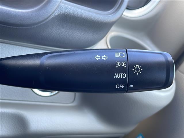 【　オートライト　】オートライトなのでライトの点け忘れを気にすることなく運転が出来ます♪