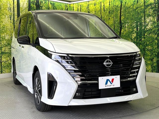 大好評のボディコーティング「弾スプラッシュコート」もご納車までに施工可能。通常のガラスコートと異なる、耐久年数6年の無機質ガラスコーティングが、ボディをキレイな状態に保ってくれます。