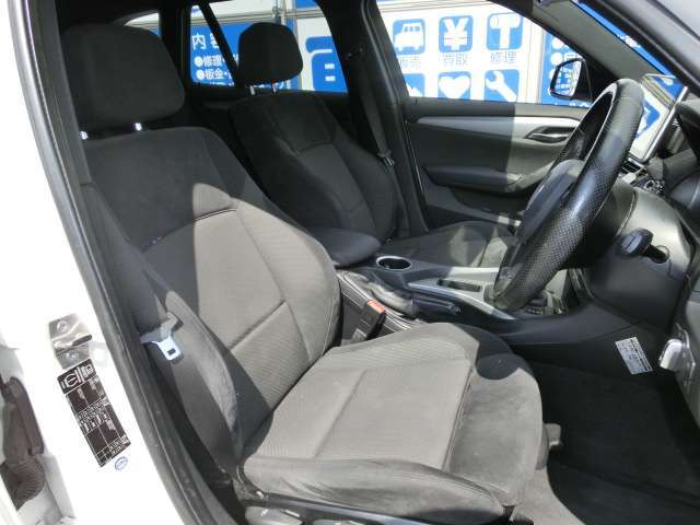 車内クリーニングにて綺麗に保たれております。納車時は再度クリーニングを致します。