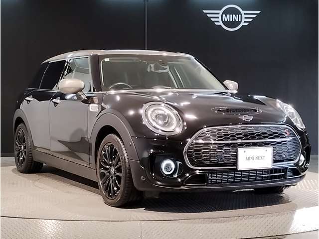 気密性の高いMINIは外観のかわいらしさとは裏腹に、外の雑音を遮り、高級感のある快適なドライブをお楽しみいただけます