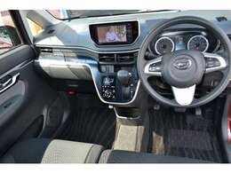 手がすぐに届いて操作しやすいインパネオートマです。シートの高さやハンドルの位置なども運転しやすいように配慮されています。