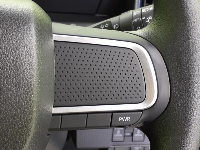 WECARSの展示場では実際に見て、触ってお車をお選びいただけます！知識の豊富な営業スタッフが様々なカーライフをご提案いたします！