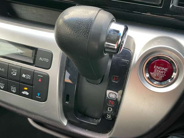 360°画像を導入しました。　気になる外観・内装もこれでチェックOK！　車の雰囲気もバッチリ分かりますよ♪