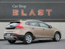 大人気のV40入庫です☆