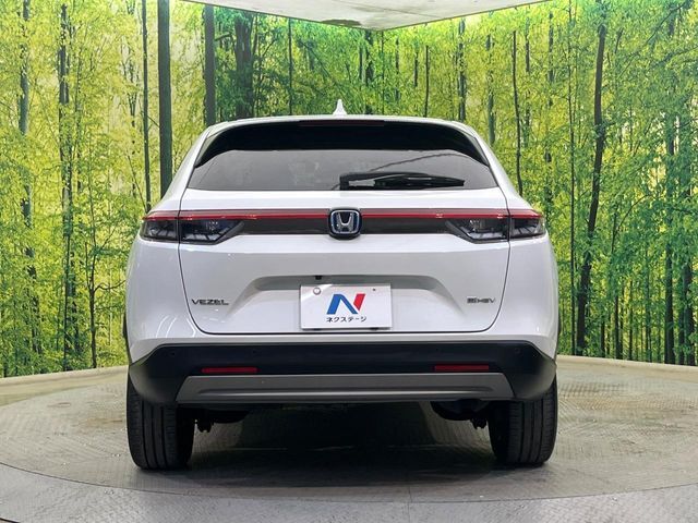 安心の最長10年・走行無制限保証（有償）をご用意。保証内容も充実はもちろん、無料点検＆オイル交換や、年中無休の全国・24時間ロードサービスも付帯されておりますのでご安心下さい。