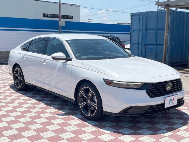大好評のボディコーティング「弾スプラッシュコート」もご納車までに施工可能。通常のガラスコートと異なる、耐久年数6年の無機質ガラスコーティングが、ボディをキレイな状態に保ってくれます。