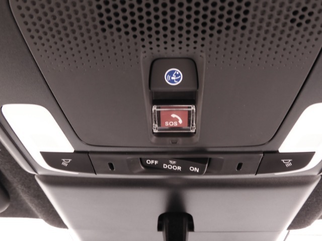 新世代コネクテッド技術「Honda CONNECT」搭載。緊急時にオペレーターのサポートを受けることも可能です。