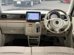 8インチナビ・全方位カメラ