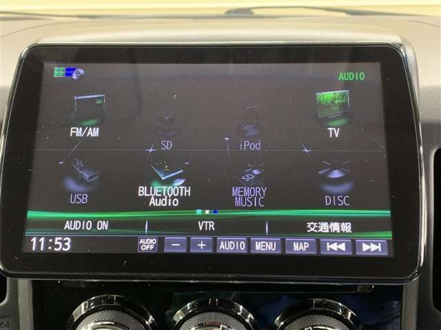 フルセグテレビ、DVD、CD、ブルートゥースオーディオなどが楽しめます。