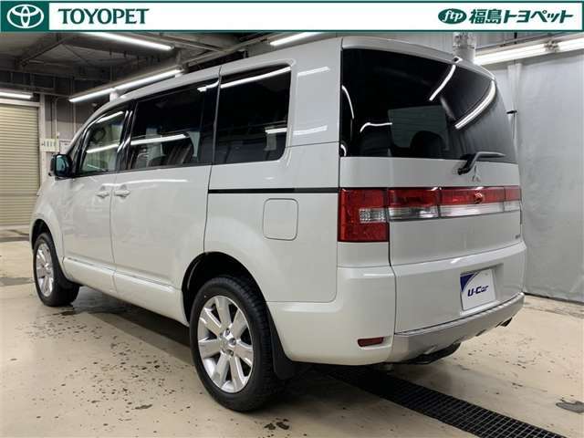 1年間走行距離無制限の「ロングラン保証」が付いています。年式は問わず全国約5,000 ヶ所のトヨタのお店で保証修理を受けることができます。