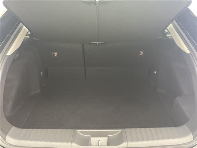 【トランク】『トランク周辺』の画像になります。写真の内容に関してご不明点、ご質問等がございましたらお気軽にガリバー店舗までお問い合わせください。