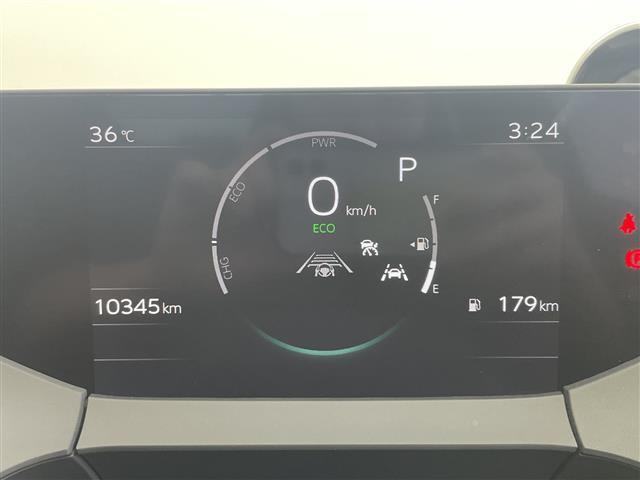 【スピードメーター】『スピードメーター』の画像になります。メーターがシンプルで見やすく運転しやすいですね！