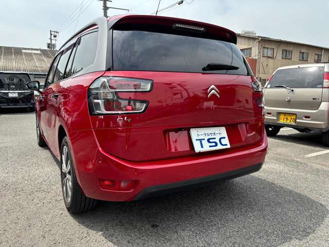 販売・車検整備・板金塗装・保険業務・不動車引取何でも大歓迎☆