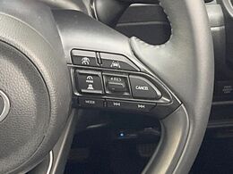 【レーダークルーズコントロール】高速道路での長距離走行が楽に！！自動で速度を保つクルーズコントロールが、衝突軽減システムと連携し、前方の車両を感知して車間を保つように速度調節してくれます！！