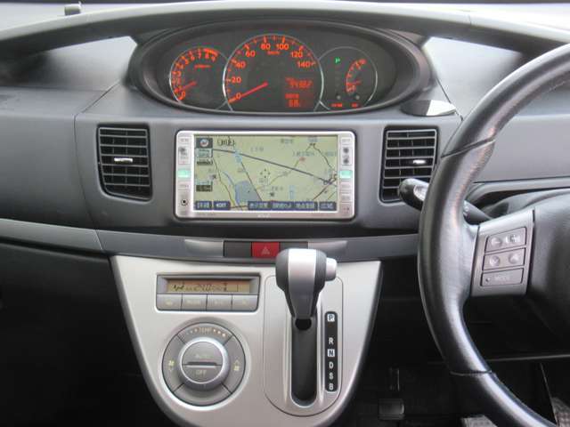 ☆ステアリングスイッチ付