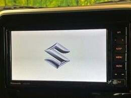 【純正ナビ】インテリアに溶け込むスタイリッシュな「専用設計」メーカーナビを装備♪視認性や操作性など基本性能にも優れ、より上質なカーライフをお楽しみいただけます。