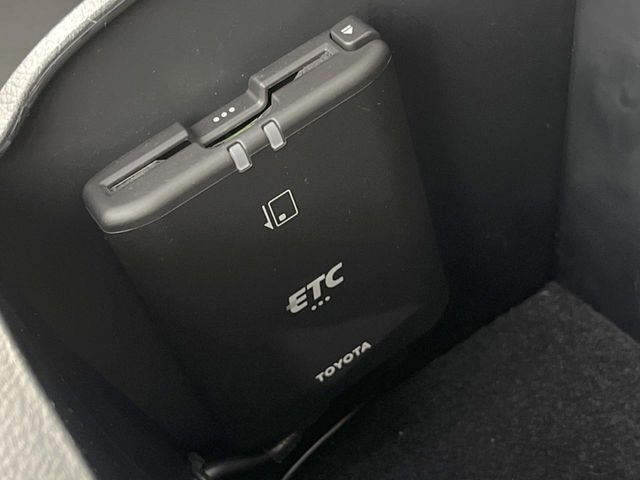 【ETC】高速道路の料金所をストレスなく通過！話題のスポットやサービスエリアに多い「スマートIC」利用時は必須のアイテムです。当店でセットアップを実施、ご納車当日からすぐにご利用いただけます！