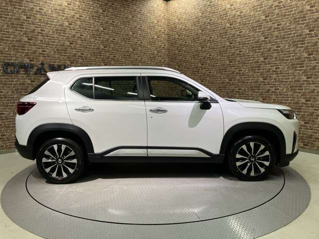 ■全車両保証付き■　当社では保証をつけて販売しております。また各店舗に最新の整備工場とプロメカニックが常駐しておりますのでアフターメンテナンスもお任せください！
