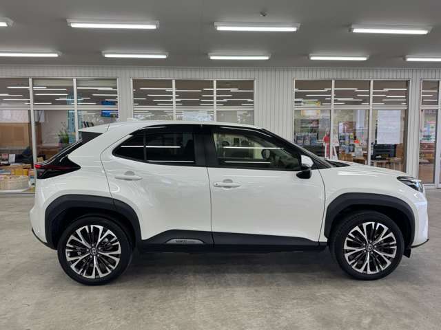 専門業者によるルームクリーニング実施☆室内の細かい所からエンジンルームまでキレイになった状態でお渡しいたします♪
