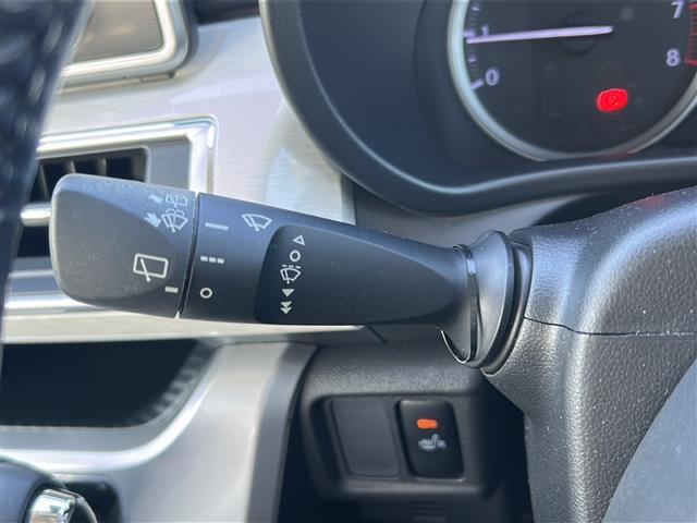 気になる車はすぐにお問い合わせください！画面右側の0066から始まる無料ダイヤルからお問い合わせ下さい！専門スタッフがお車のご質問にお答えいたします！