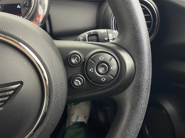 【運転席操作部】快適なドライブを楽しむための機能が装備されています！運転席から触れるので、使いやすいです！除菌プランいれていただくと、さらに清潔で安心していただけます！
