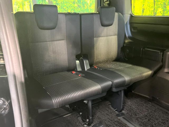 3列目シートはもちろん状態良好☆大人でもゆったりと座って頂けますので、大人数でのお出かけもラクラクです♪ご家族で、気の知れた仲間で、ドライブに行くのが楽しみですね♪