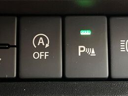 【コーナーセンサー】バンパーに付いたセンサーが障害物を検知！一定の距離に近づくとアラートで教えてくれます♪狭い駐車スペースや車庫入れ時も安心ですね☆