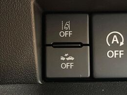 【スズキ　セーフティサポート】走行中に前方の車両等を認識し、衝突しそうな時は警報とブレーキで衝突回避と被害軽減をアシスト。より安全にドライブをお楽しみいただけます。