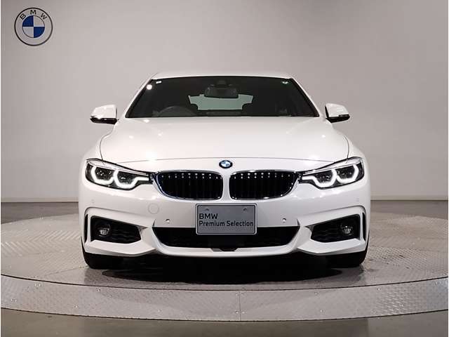 【キドニーグリル】BMWは約90年もの間、ほぼ全ての車両にひと目でBMWだと分かるこの特徴的なフロントグリルが備えられ、デザイン・アイコンとして親しまれてきました。
