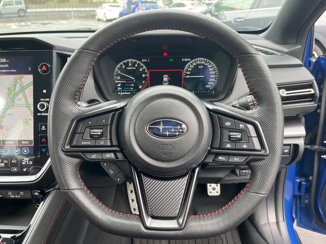 【ステアリングスイッチ】運転中、前方から目線をそらすことなく、オーディオ等の操作が可能な便利機能！安心＆快適なドライブを演出してくれます♪