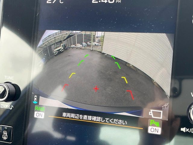 【バックカメラ】駐車時に後方がリアルタイム映像で確認できます。大型商業施設や立体駐車場での駐車時や、夜間のバック時に大活躍！運転スキルに関わらず、今や必須となった装備のひとつです！