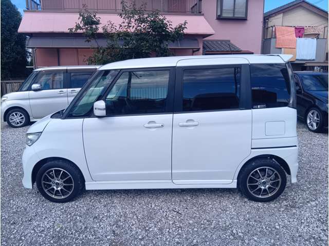 下取りはどんな車でも(廃車でも)、当店までお持込頂ければ3万円以上(軽自動車の場合は2万円以上)で下取り致します。他店で査定ゼロと言われたお車でもOK もちろん廃車料金、ナンバー登録抹消も全て無料で行います。