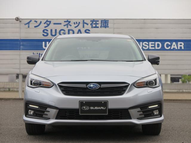 SUBARUのUーCarは安心してお車をお選びいただけるよう、信頼のおける第三者機関(AIS)が基準に従い、車両の品質と状態をチェックし、評価する「第三者評価」を表示しております。