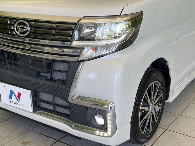 【LEDヘッドライト】悪天候や夜間走行時も良好な視界を確保し安心して運転できる高輝度LEDヘッドライトを装備！点灯速度が早く、消費電力も抑えられています。